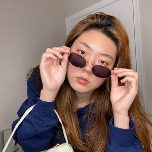 SOLD LIKE NEW Princess Polly Oval Sunglasses